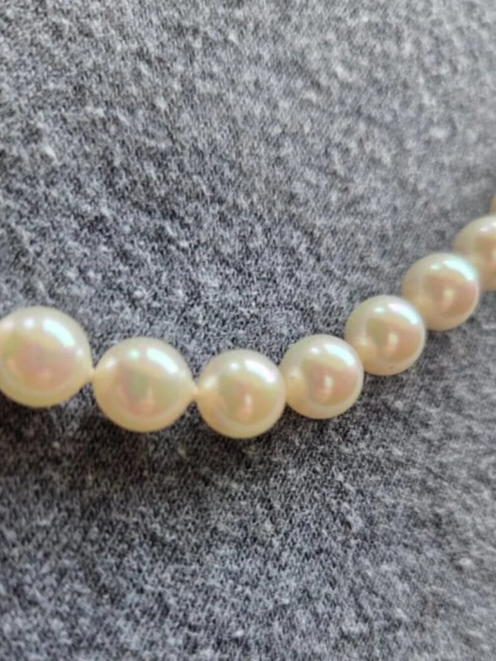 Majorica 17” Pearl Necklace Gold Plated Clasp - Picture 4 of 8